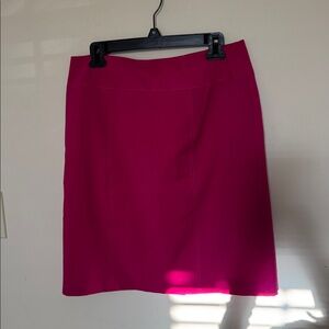 Worthington Fuchsia Pink Pencil Skirt size 12 Stretch Knee length